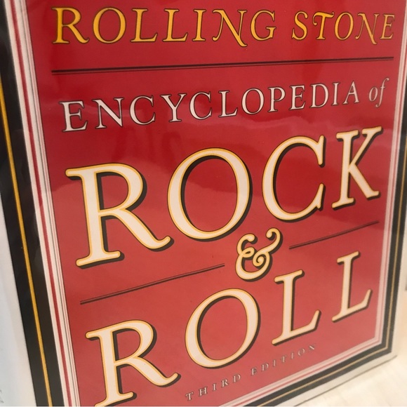 Encyclopedia of ROCK & ROLL by The Rolling Stone. 1,114 pages. Huge 😎 - Picture 4 of 8